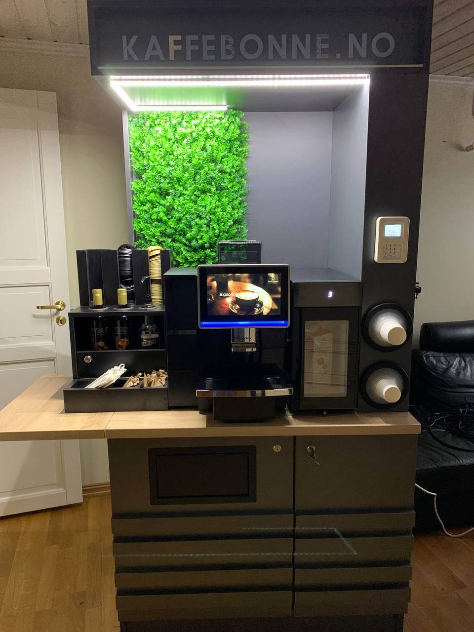 Selvbetjente kaffebarer til Leie